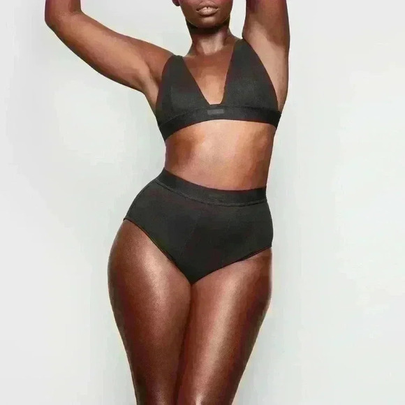 SKIMS- NWT COTTON PLUNGE BRALETTE Sz 2X- Soot color - Picture 1 of 6